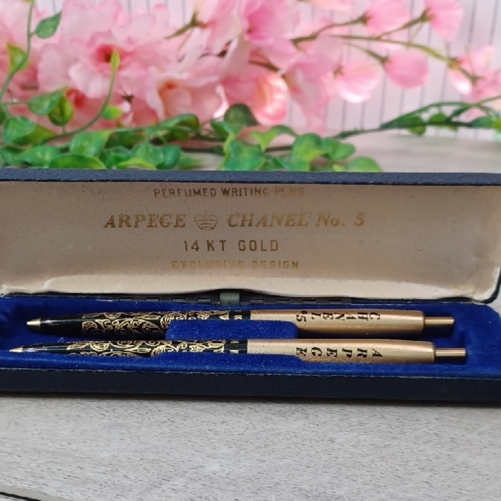 Vintage Perfumed Writing Pens In Case